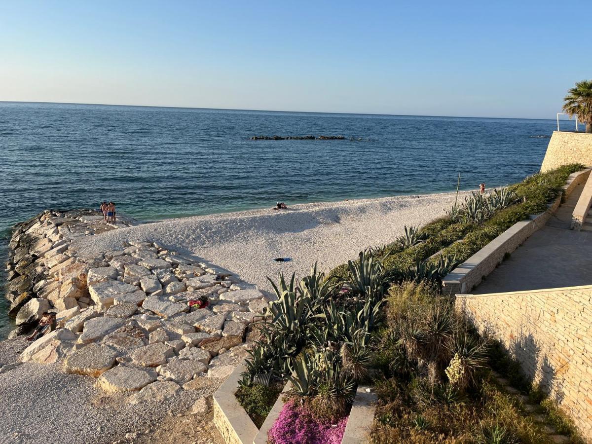 Villa Giorgia Al Mare 比谢列 外观 照片